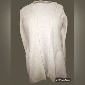 Elle Beige Sweater Size Large